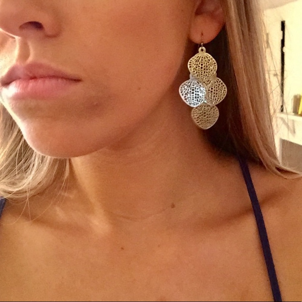 Dainty Gold Dangly Wire Earrings
